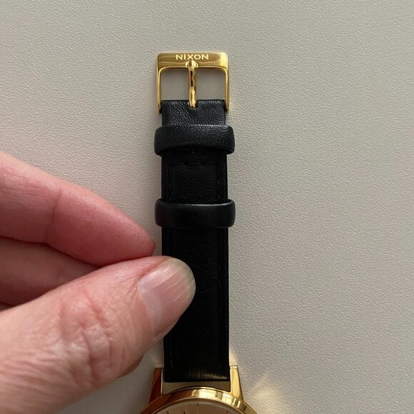 Nixon Kensington Leather Women's Watch w/ Gold Face - Picture 5 of 8